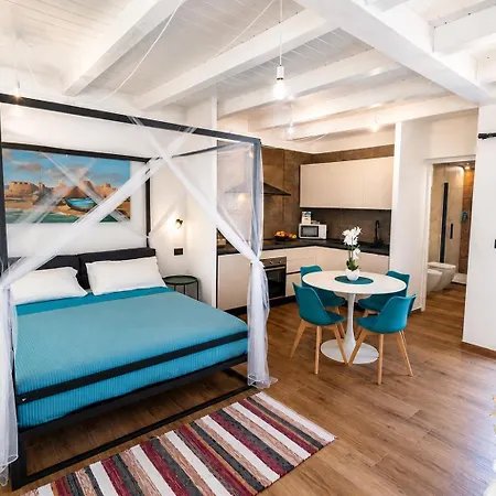 Centro Storico Rooms&Suites-3
